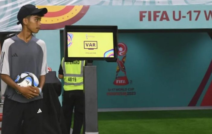 VAR untuk kualitas tinggi pertandingan dan kompetisi sepak bola kita